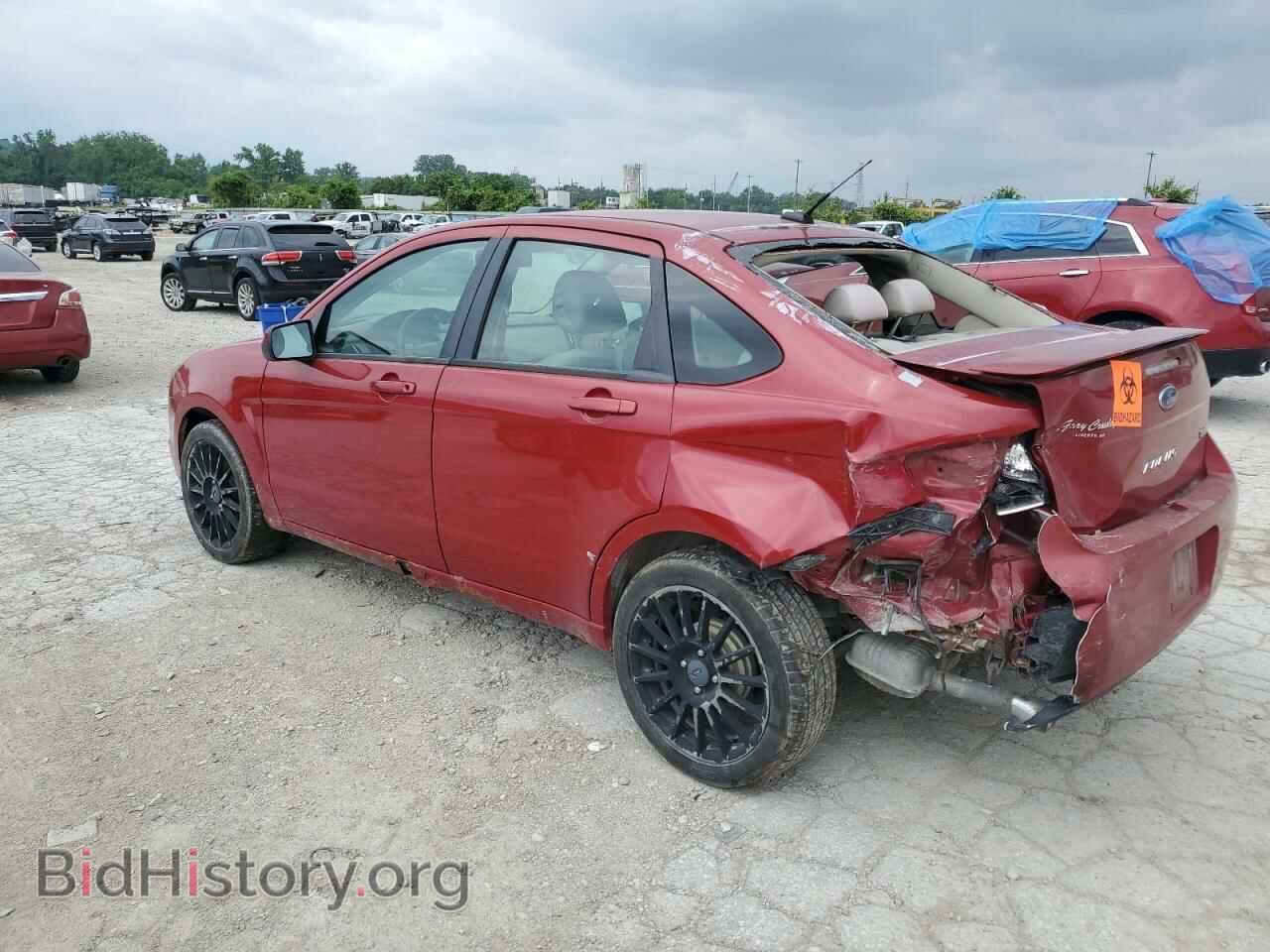 2011 FORD FOCUS - VIN: 1FAHP3GN2BW165765 - Фото 2
