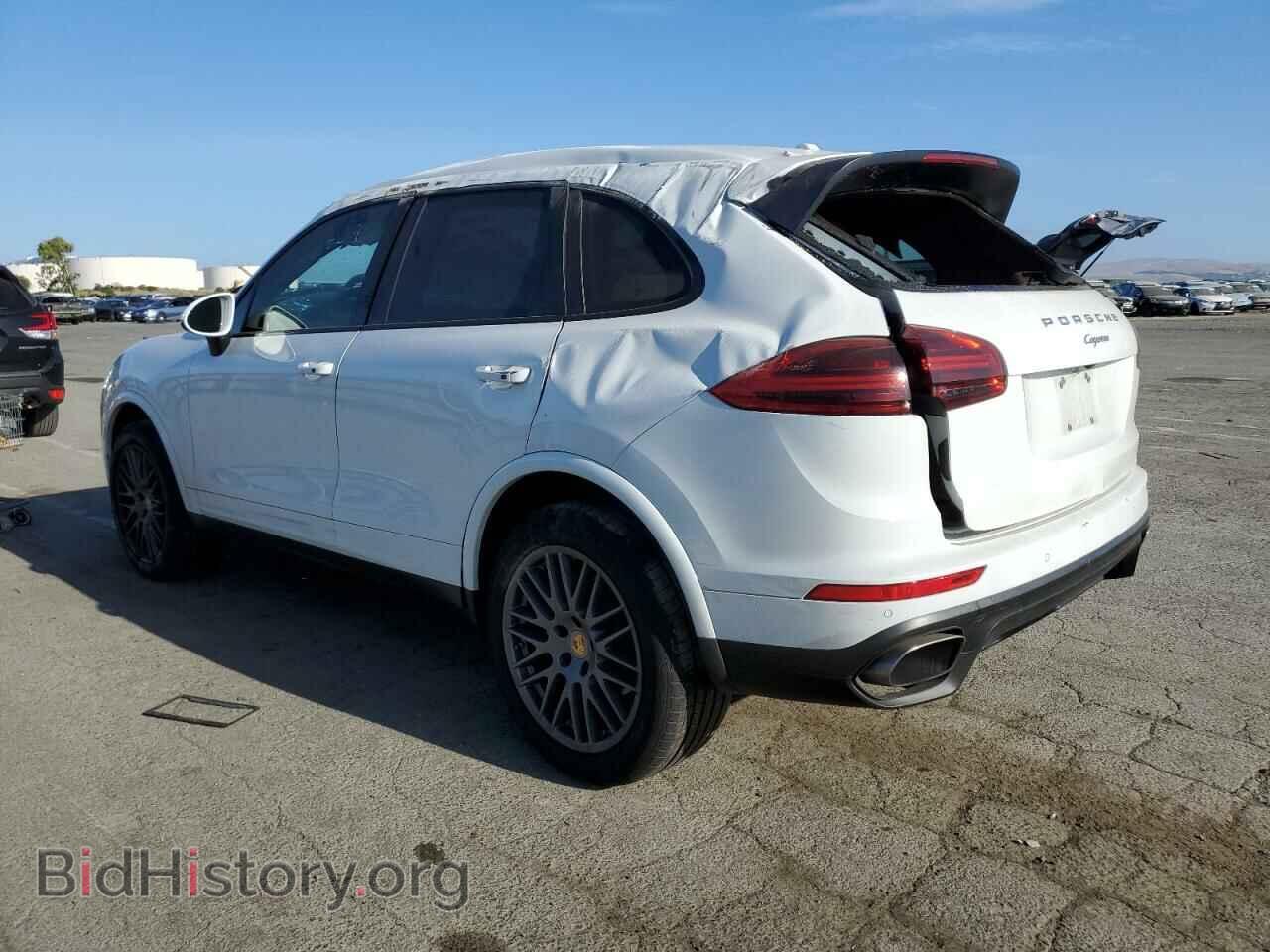 2017 PORSCHE CAYENNE - VIN: WP1AA2A29HKA90731 - Фото 2