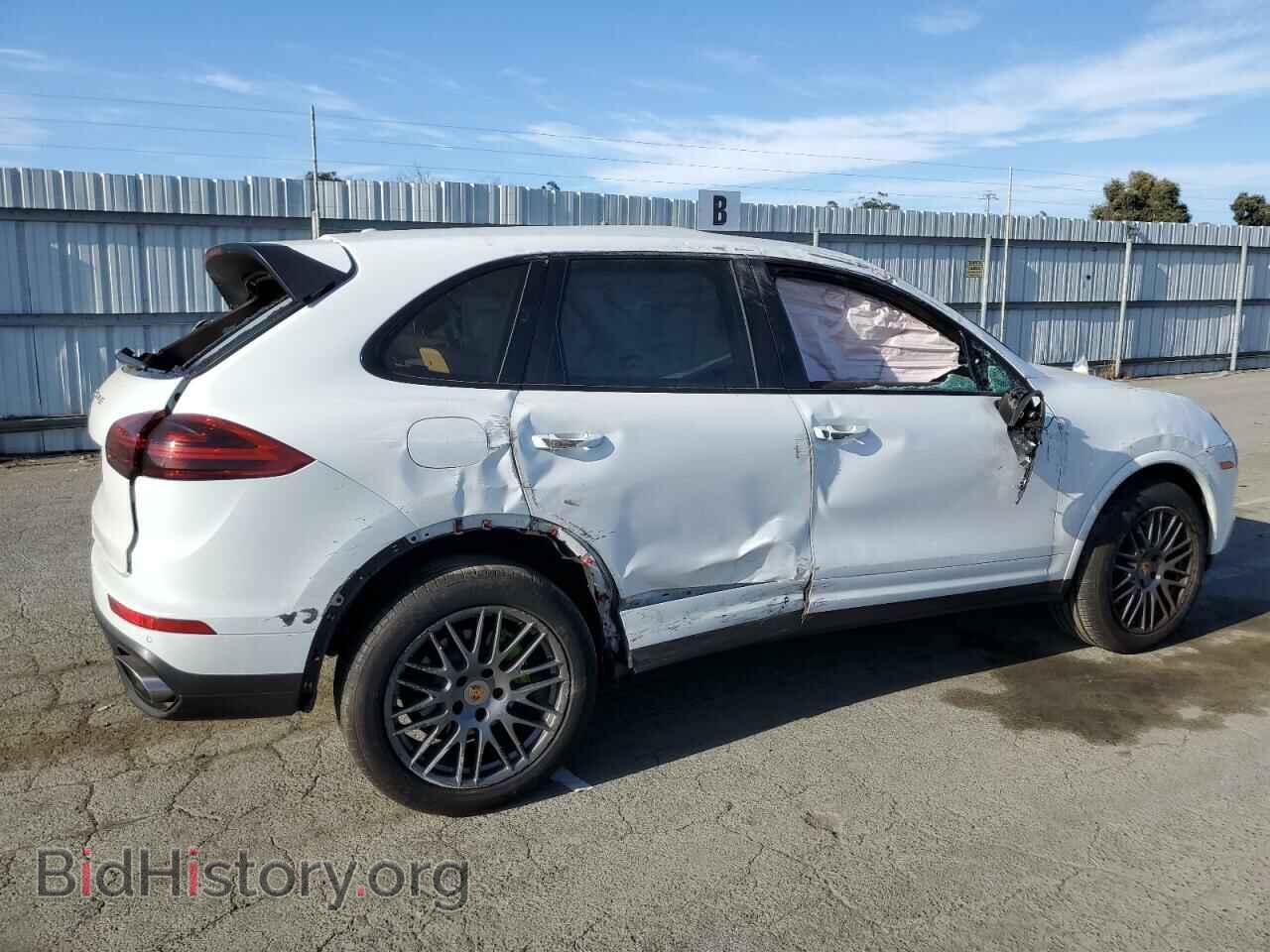 2017 PORSCHE CAYENNE - VIN: WP1AA2A29HKA90731 - Фото 3