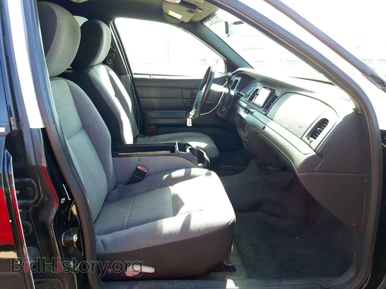 2011 FORD CROWN VIC - VIN: 2FABP7BV4BX176226 - Фото 5