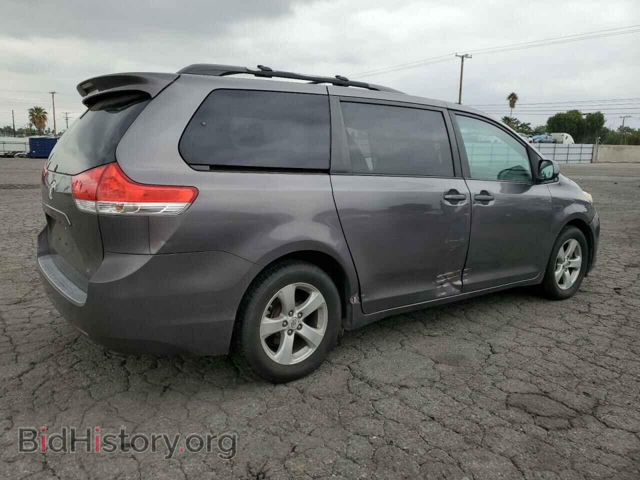 2011 TOYOTA All Models - VIN: 5TDKK3DC8BS027844 - Фото 3