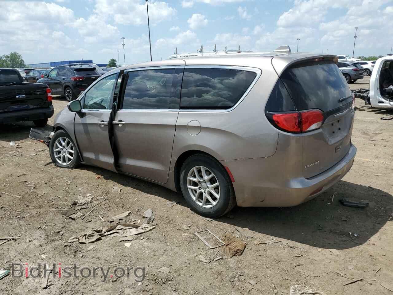 2017 CHRYSLER PACIFICA - VIN: 2C4RC1DG9HR571726 - Photo 2