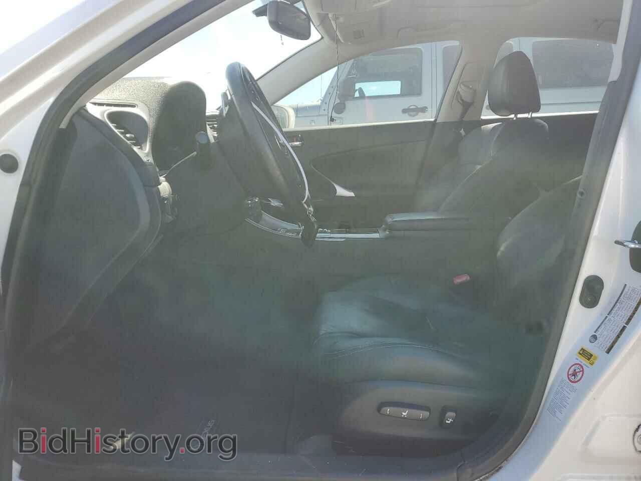 2010 LEXUS IS - VIN: JTHBF5C25A5118033 - Photo 7