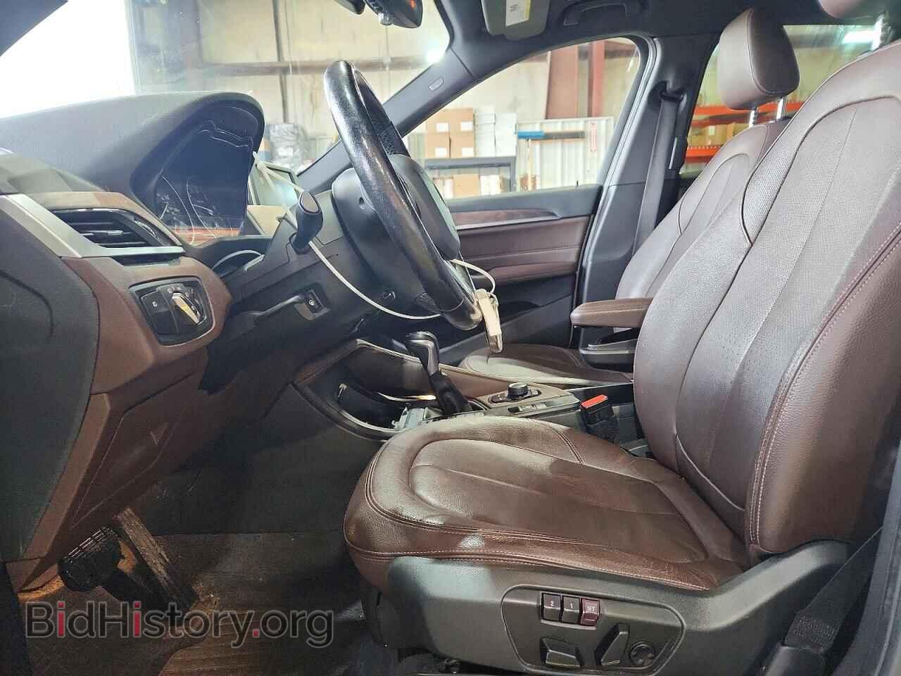2017 BMW X1 - VIN: WBXHT3C32H5F78977 - Фото 7