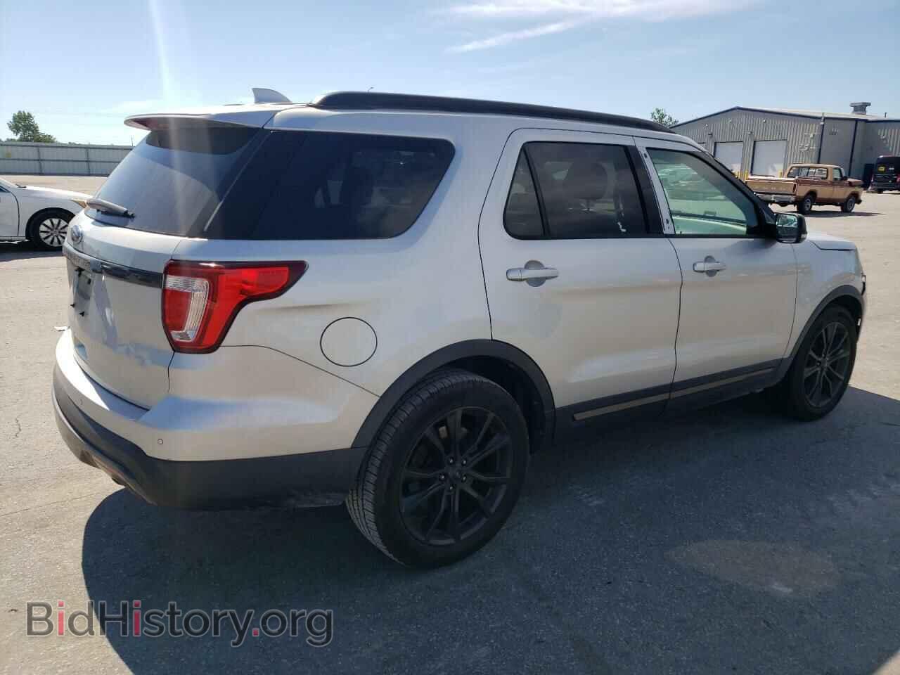 2017 FORD EXPLORER - VIN: 1FM5K7D83HGD10098 - Фото 3