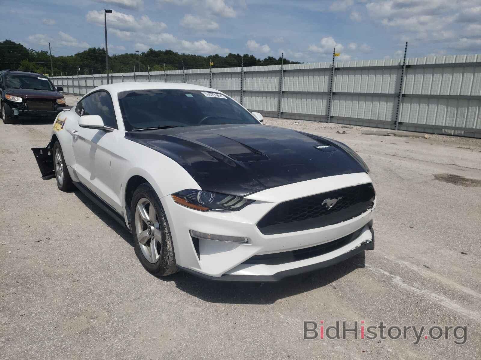 Photo 1FA6P8TH8J5107250 - FORD MUSTANG 2018