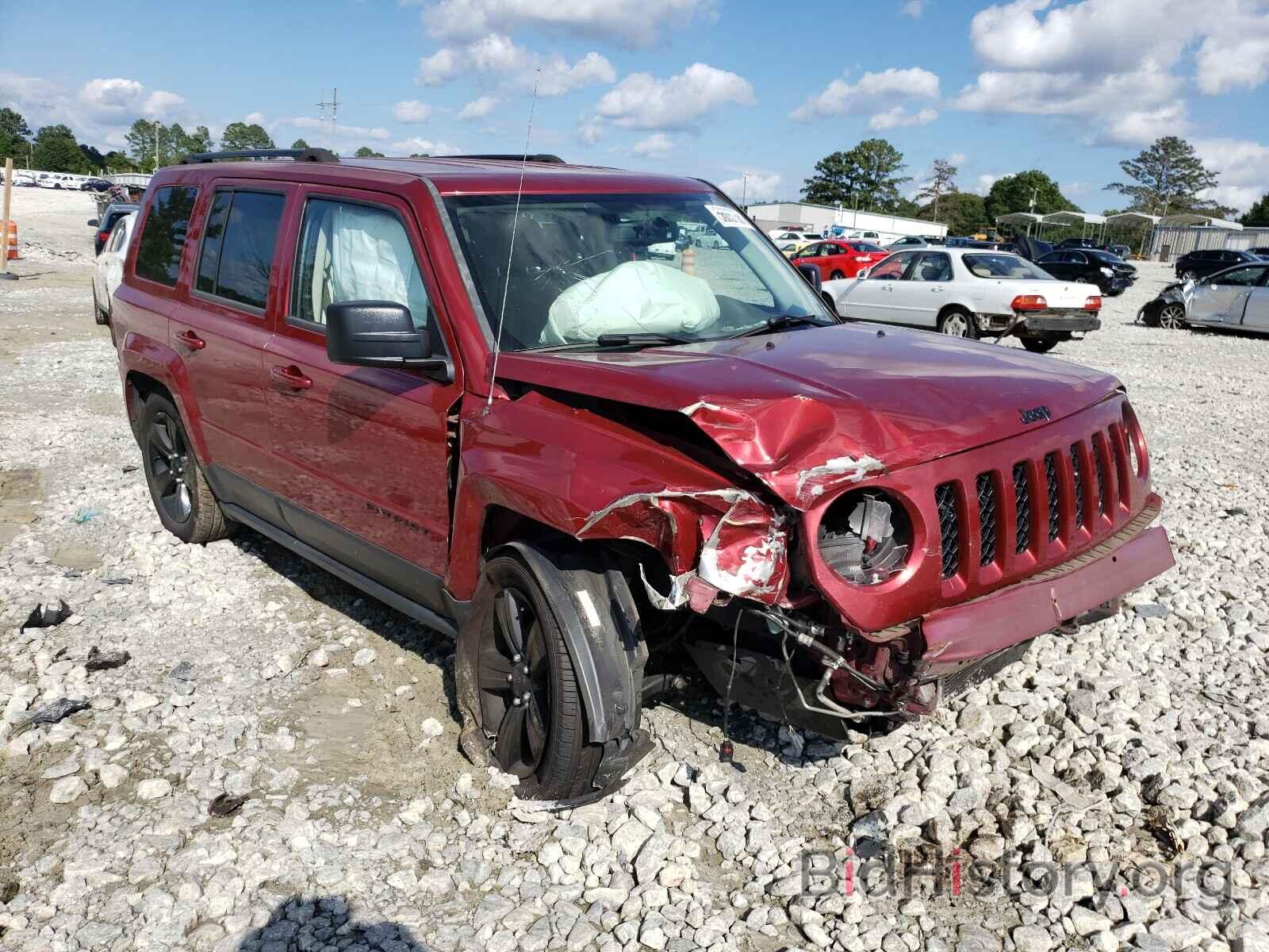 Photo 1C4NJPBA8FD429499 - JEEP PATRIOT 2015