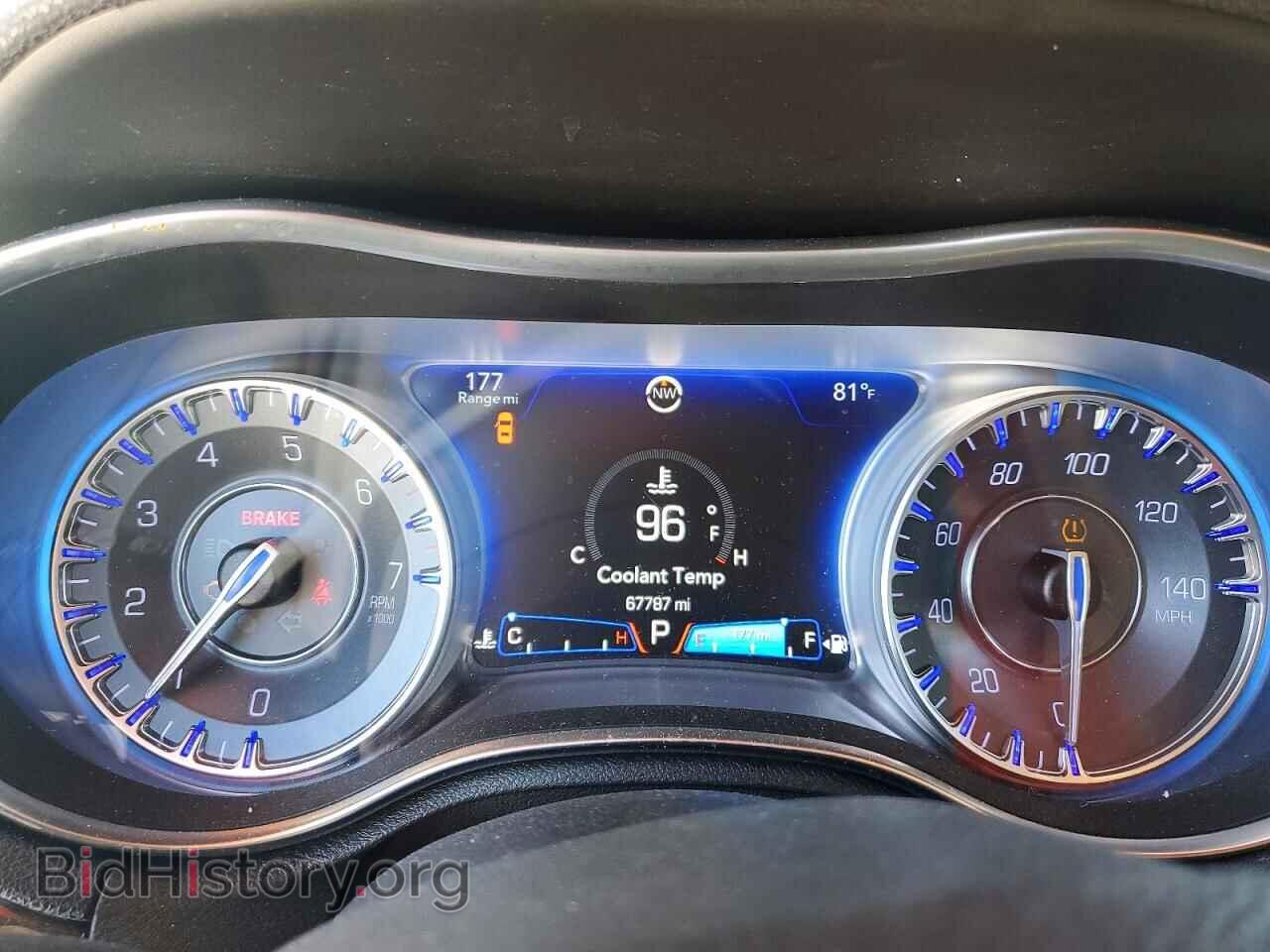 2015 CHRYSLER 300 - VIN: 2C3CCAEG2FH853993 - Фото 9