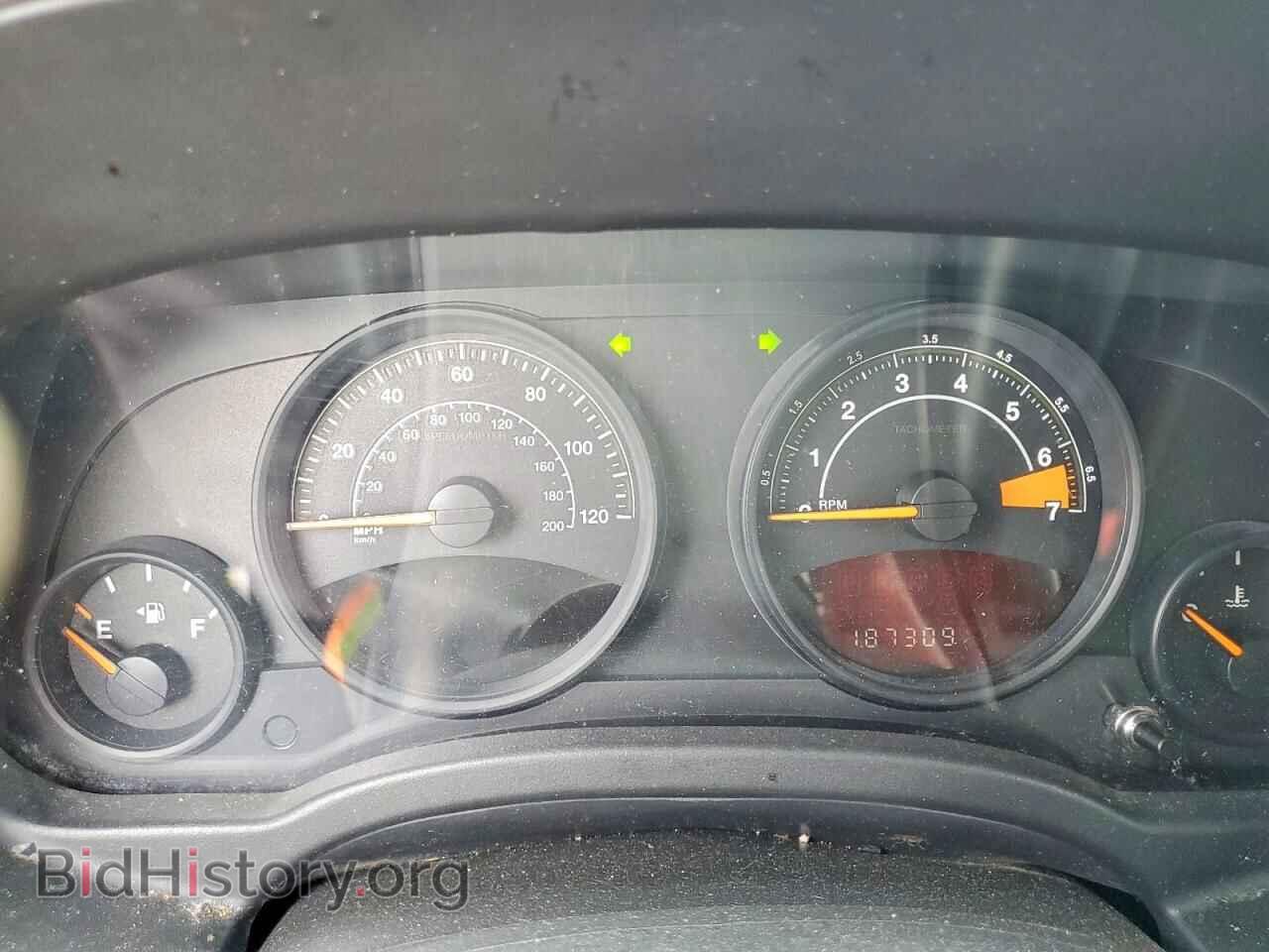 2016 JEEP COMPASS - VIN: 1C4NJDBB4GD714225 - Фото 9