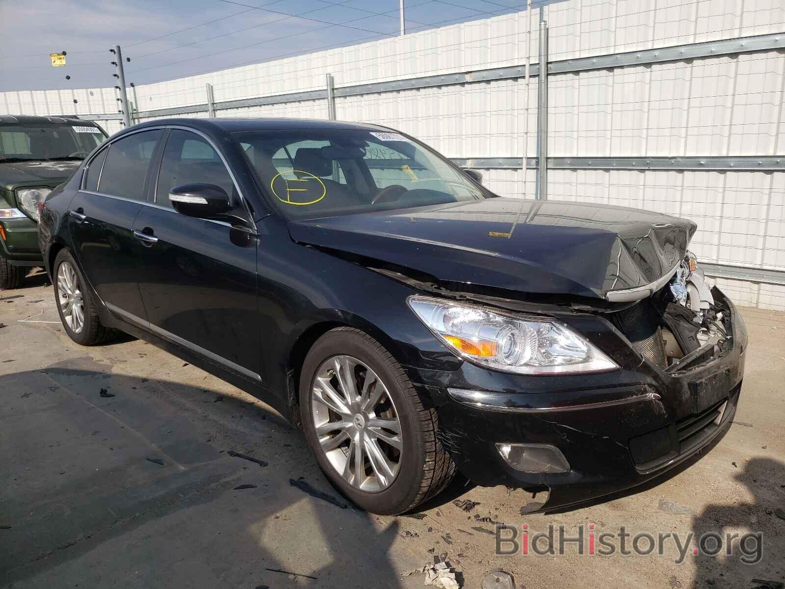 Photo KMHGC4DF7BU120946 - HYUNDAI GENESIS 2011