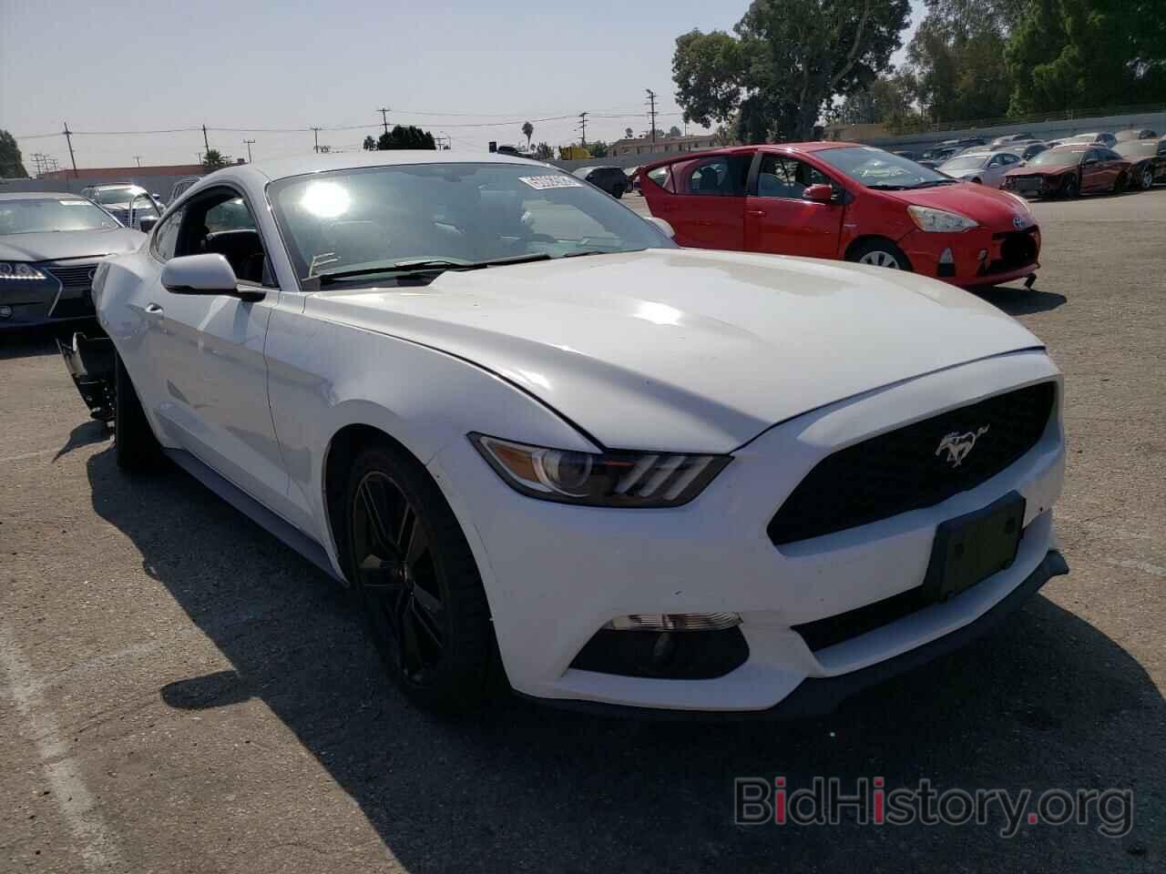 Photo 1FA6P8TH8G5256766 - FORD MUSTANG 2016