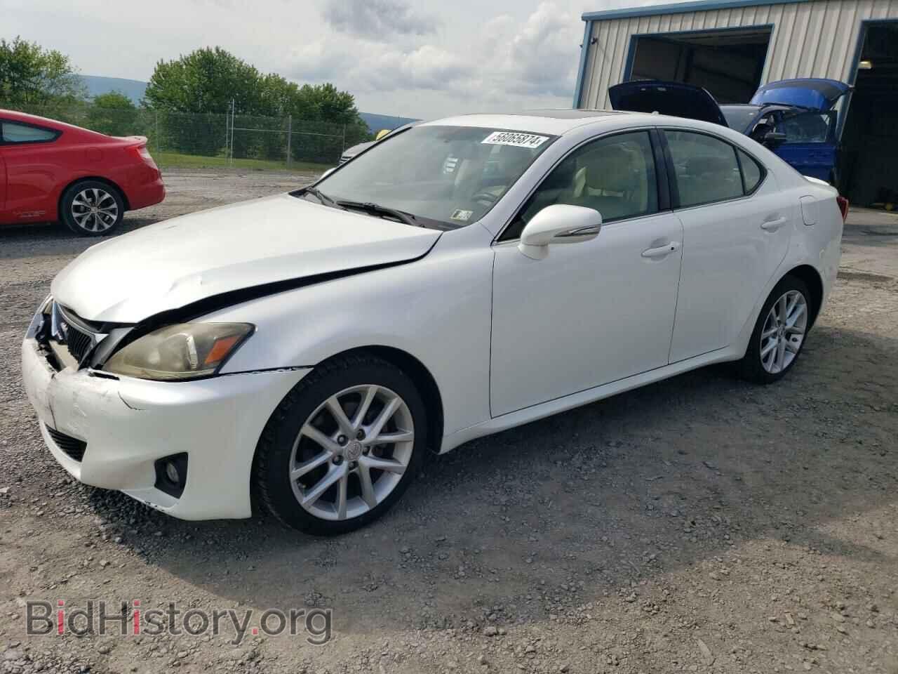 Photo JTHCF5C2XB5048051 - LEXUS IS 2011