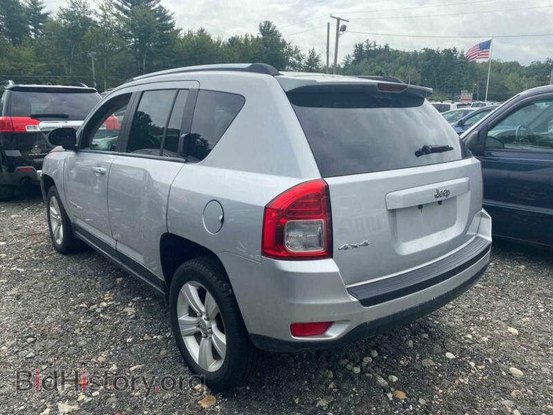 2012 Jeep COMPASS (VIN 1C4NJDBB9CD520526) — photo 2 of 10