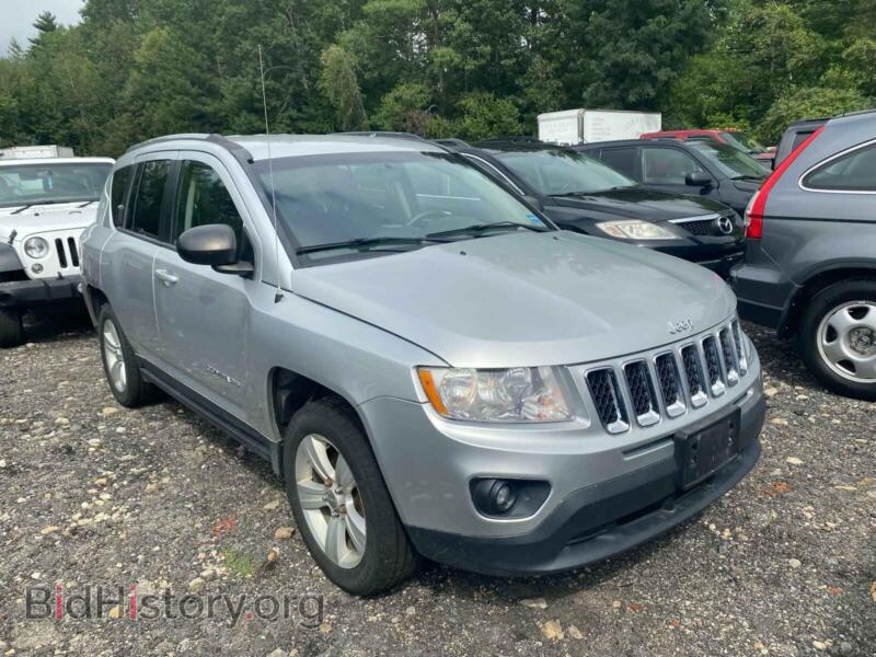 2012 Jeep COMPASS (VIN 1C4NJDBB9CD520526) — photo 3 of 10