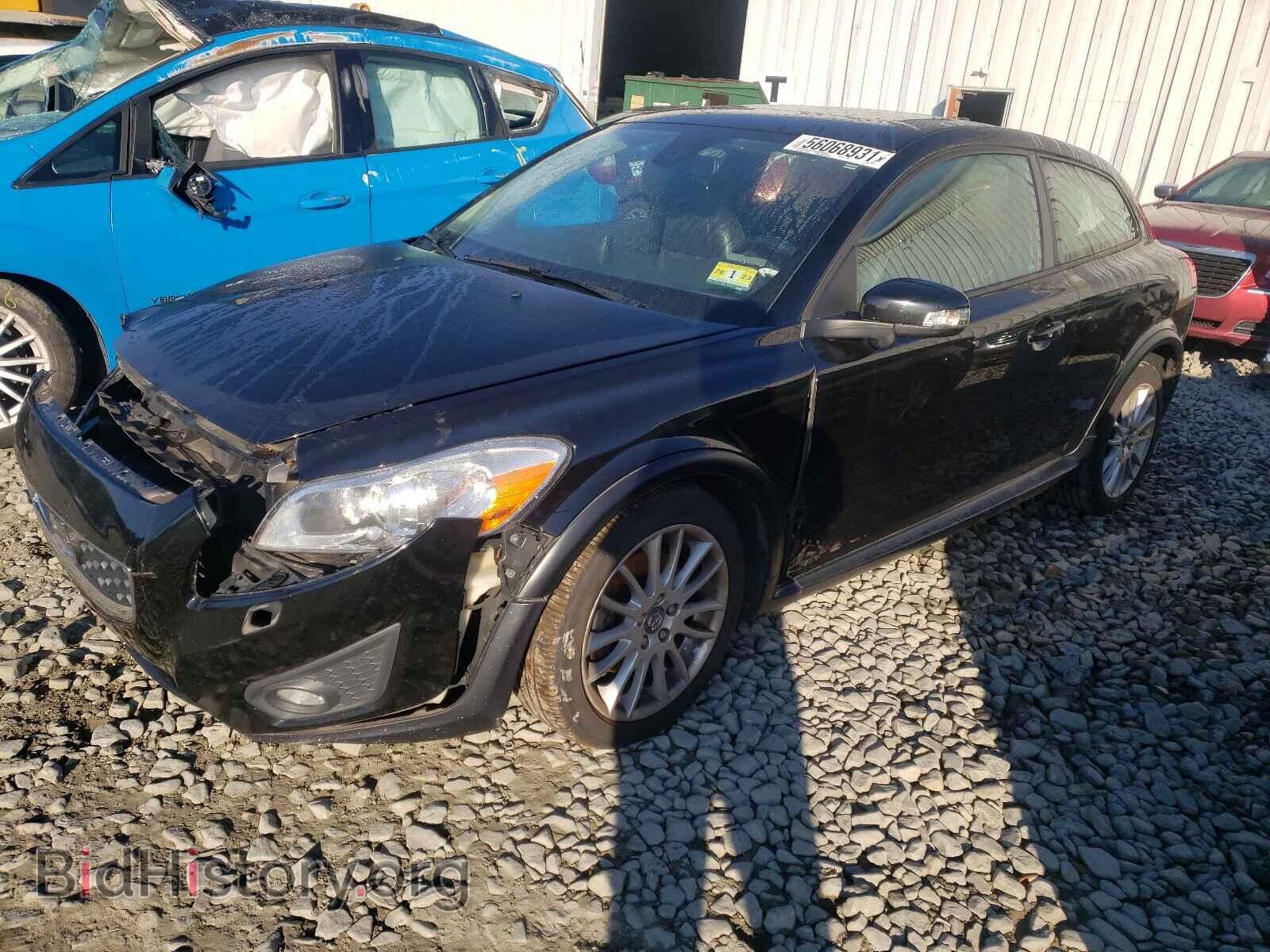 2012 VOLVO C30 - VIN: YV1672MK8C2270156 - Фото 2