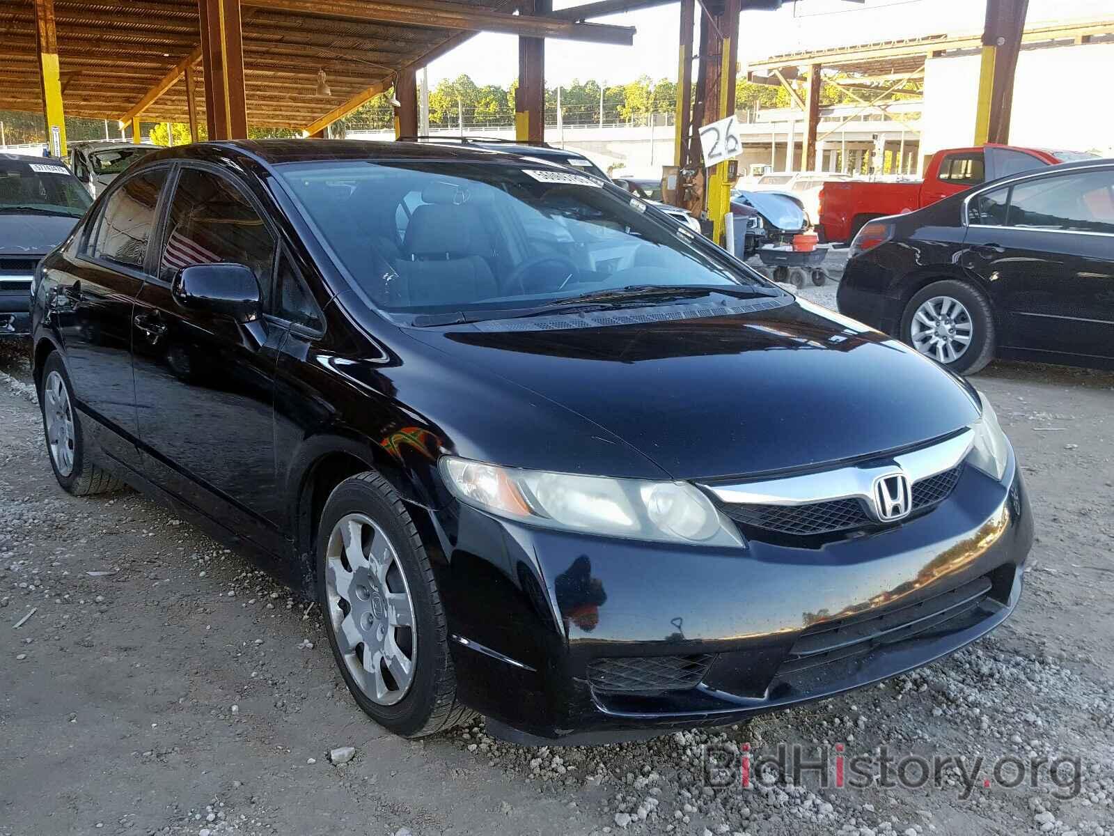 Photo 2HGFA1F51AH564951 - HONDA CIVIC LX 2010