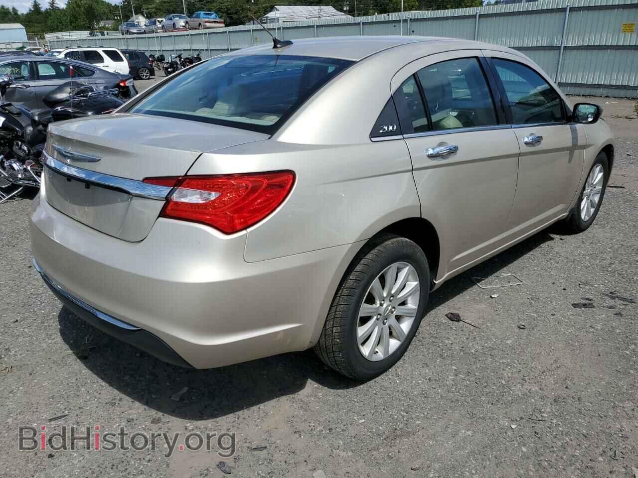 2013 CHRYSLER 200 - VIN: 1C3CCBCGXDN585854 - Фото 4