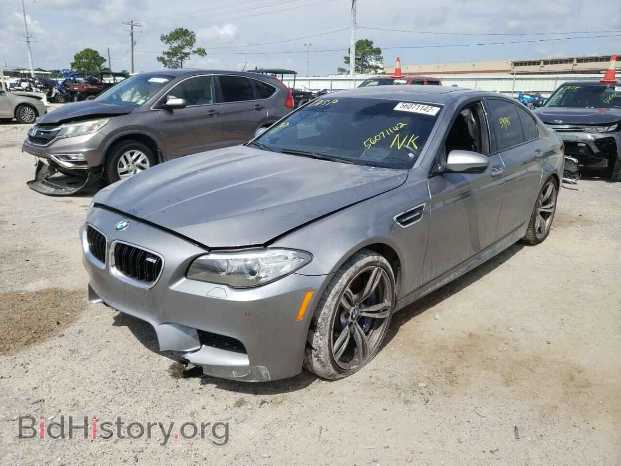 2014 BMW M5 - VIN: WBSFV9C55ED593337 - Photo 2