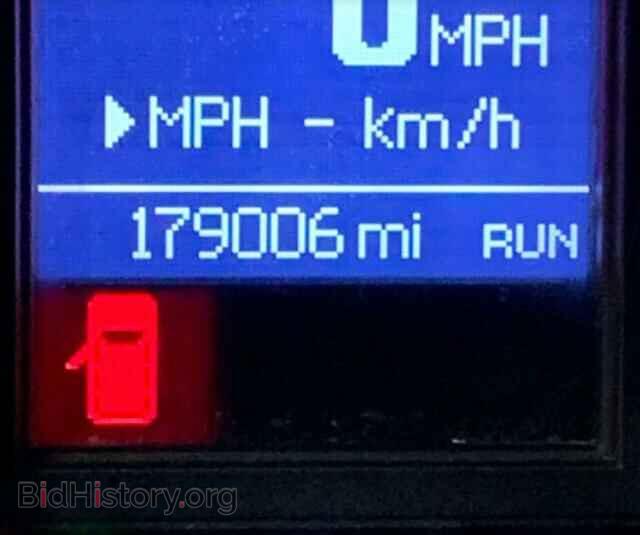2011 DODGE CARAVAN - VIN: 2D4RN5DG8BR769760 - Фото 8