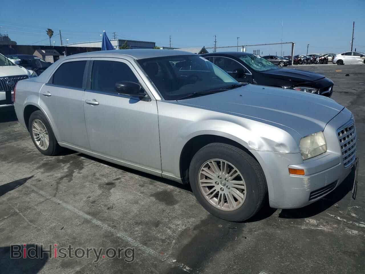 2009 CHRYSLER 300 - VIN: 2C3KA43D49H632282 - Фото 4