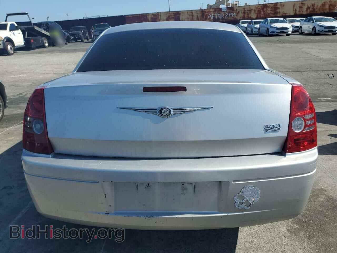 2009 CHRYSLER 300 - VIN: 2C3KA43D49H632282 - Фото 6