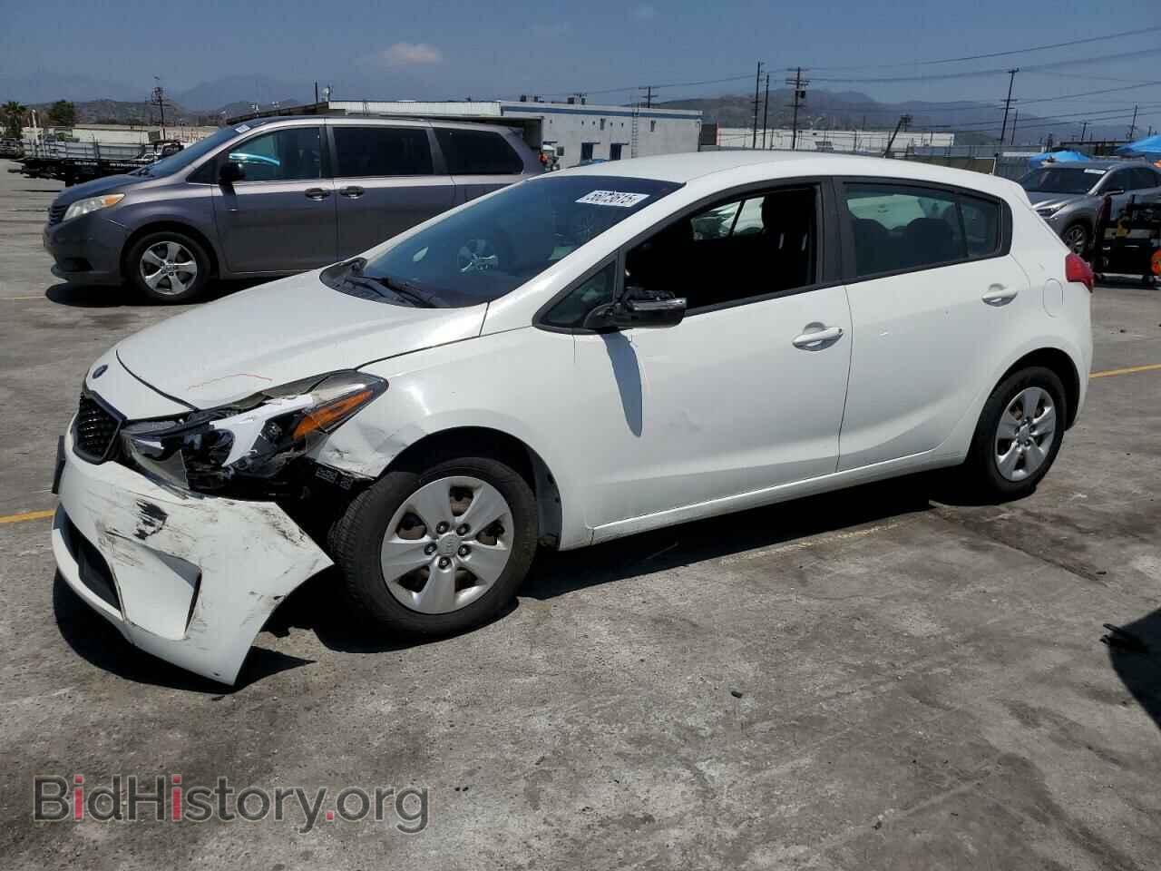 Фотография KNAFK5A84H5706082 - KIA FORTE 2017