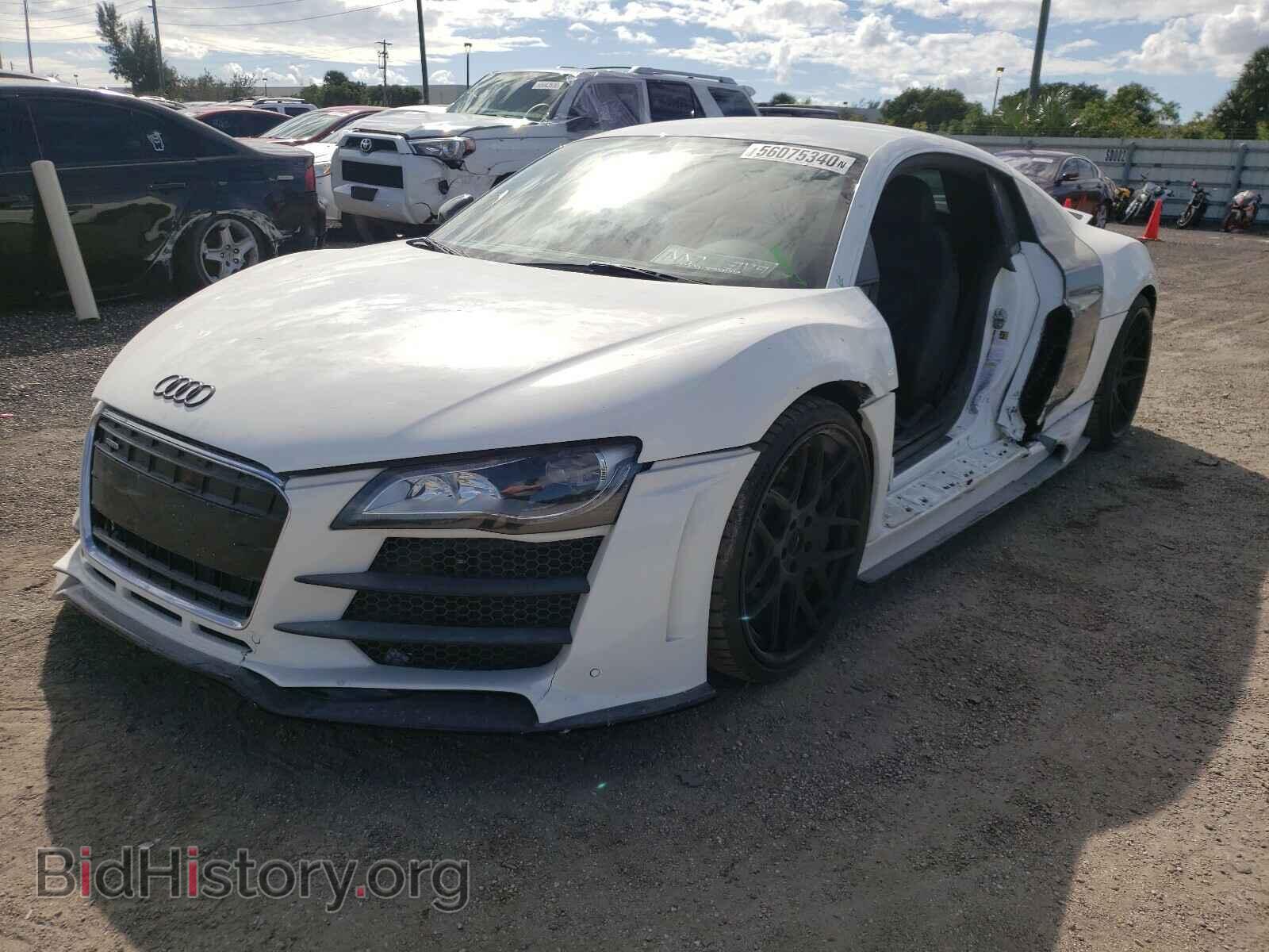 2010 AUDI R8 - VIN: WUAANAFG8AN001033 - Фото 2