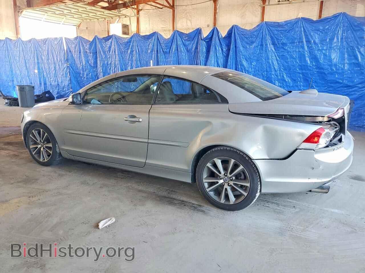 2010 VOLVO C70 - VIN: YV1672MC4AJ090118 - Фото 2