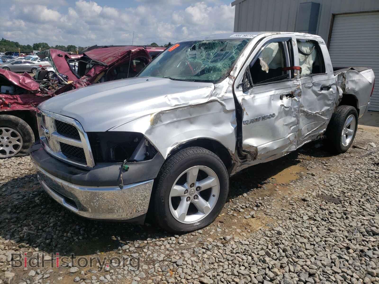 2011 DODGE RAM 1500 - VIN: 1D7RB1CP4BS634358 - Фото 2
