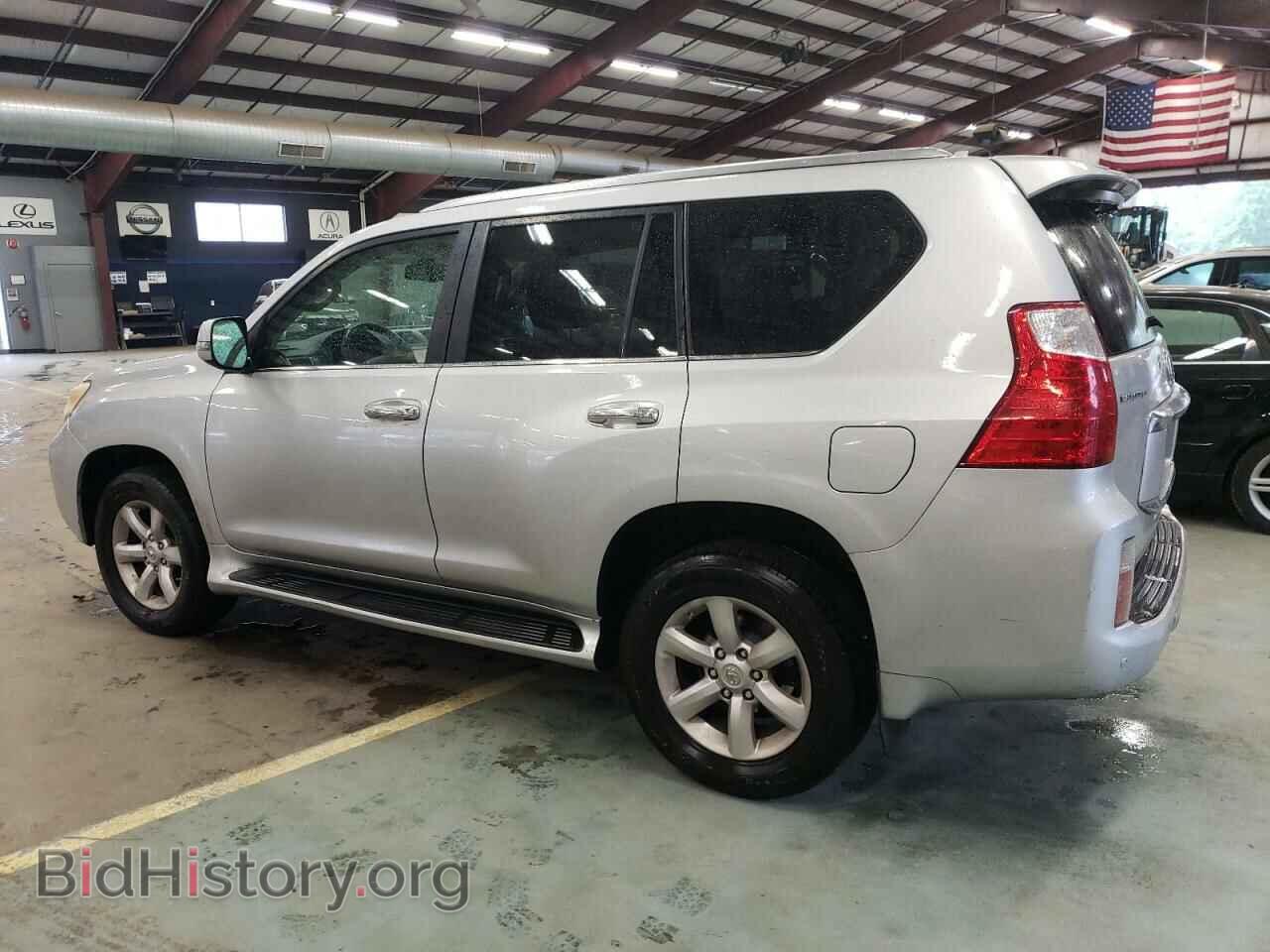 2011 LEXUS GX - VIN: JTJBM7FX1B5022618 - Фото 2