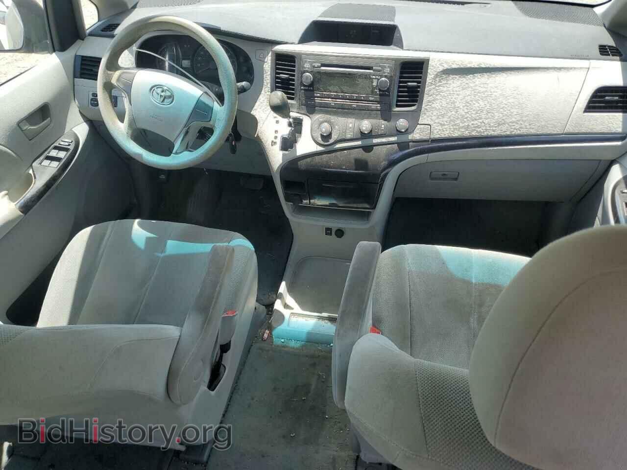 2011 TOYOTA All Models - VIN: 5TDZK3DC6BS041420 - Фото 8