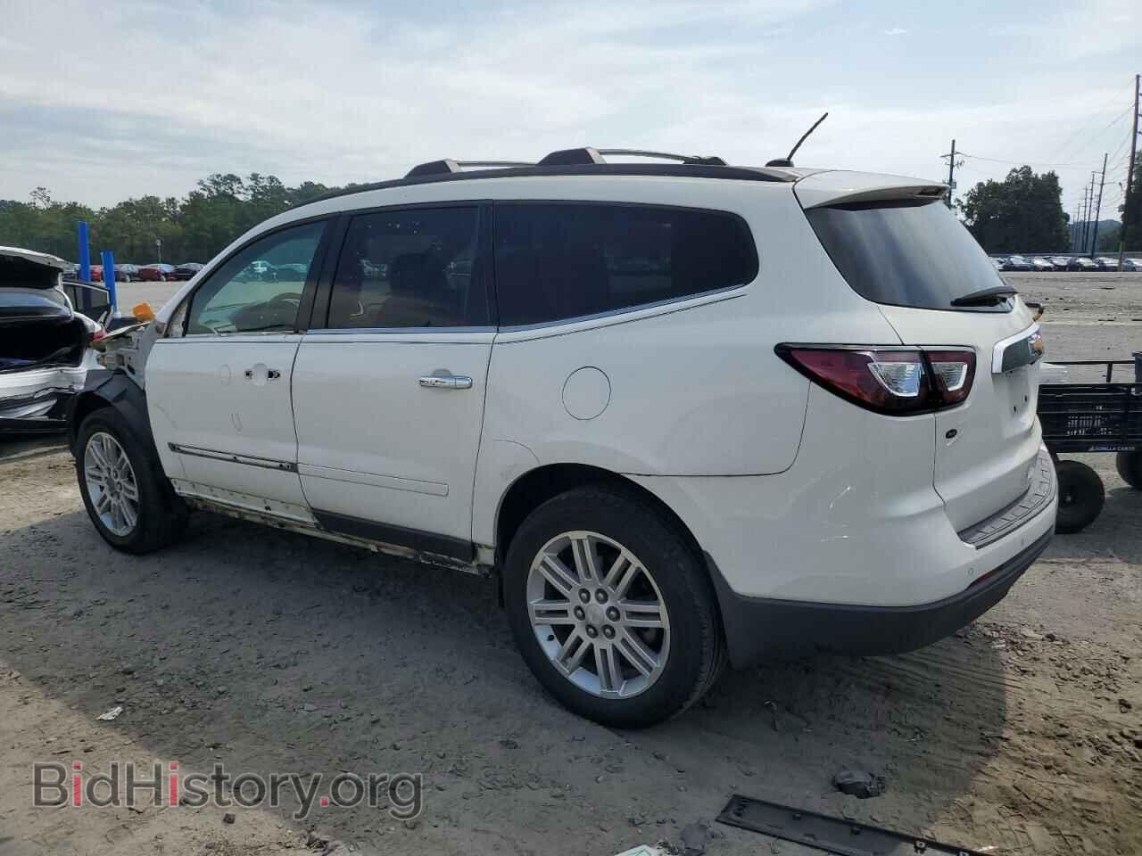 2013 CHEVROLET TRAVERSE - VIN: 1GNKRGKDXDJ102601 - Фото 2
