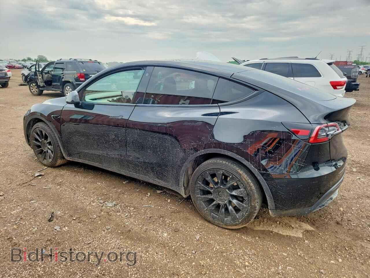 2022 TESLA MODEL Y - VIN: 7SAYGDEE5NF387201 - Фото 2