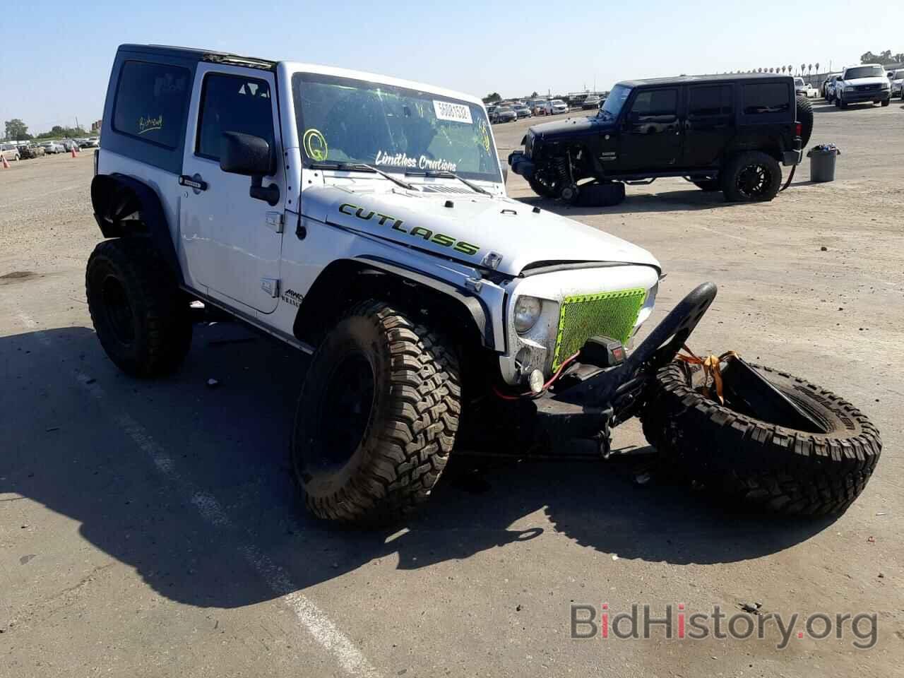 Photo 1J4FA24168L597794 - JEEP WRANGLER 2008