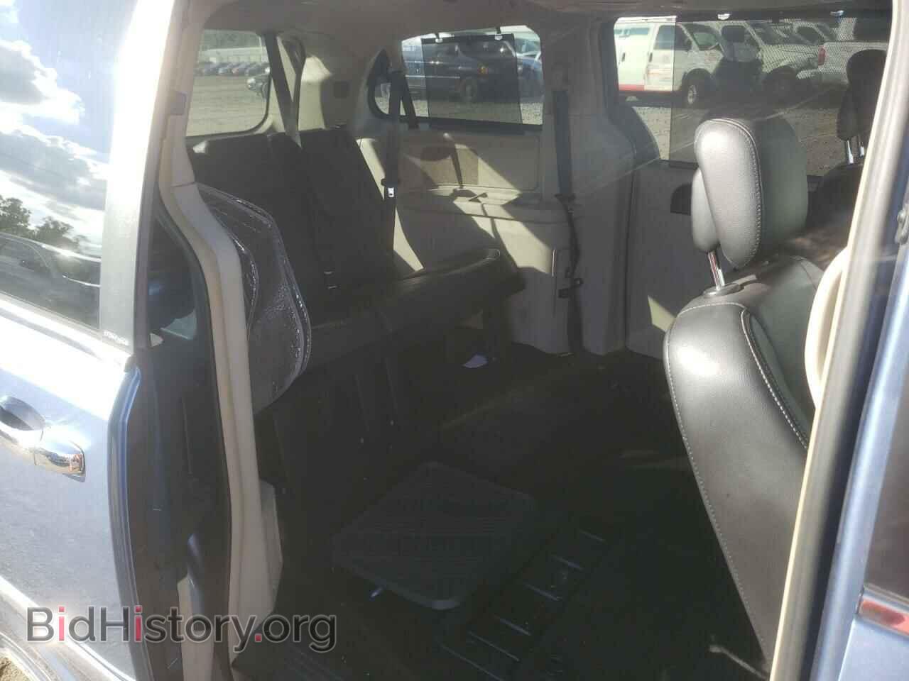 2011 CHRYSLER MINIVAN - VIN: 2A4RR8DG8BR802768 - Фото 6