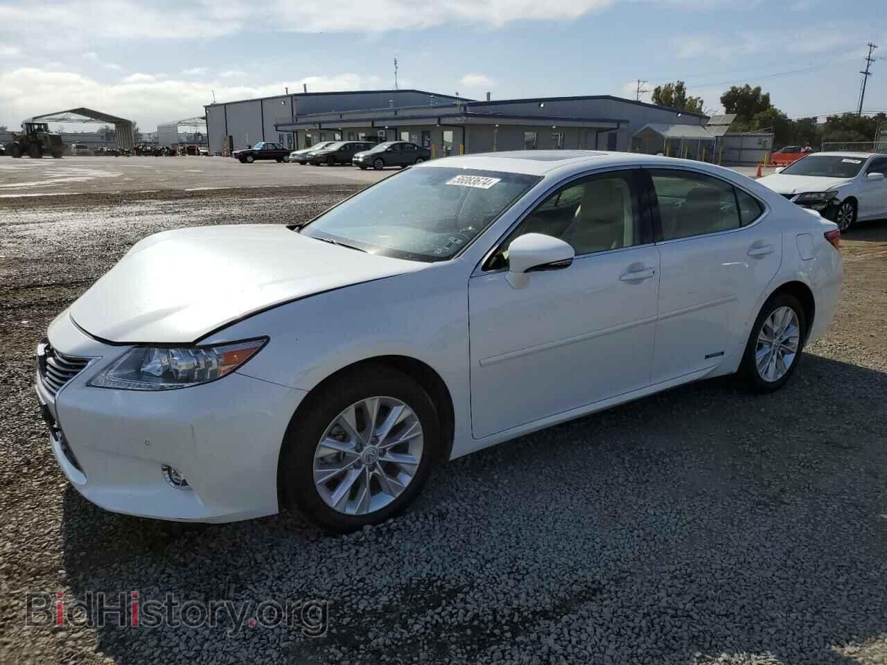 Фотография JTHBW1GG2E2074787 - LEXUS ES300 2014