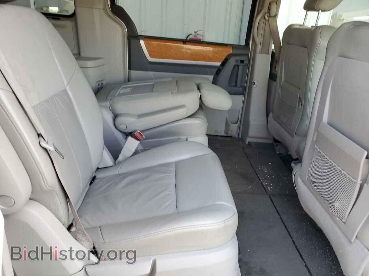 2008 CHRYSLER MINIVAN - VIN: 2A8HR64X08R648869 - Фото 11