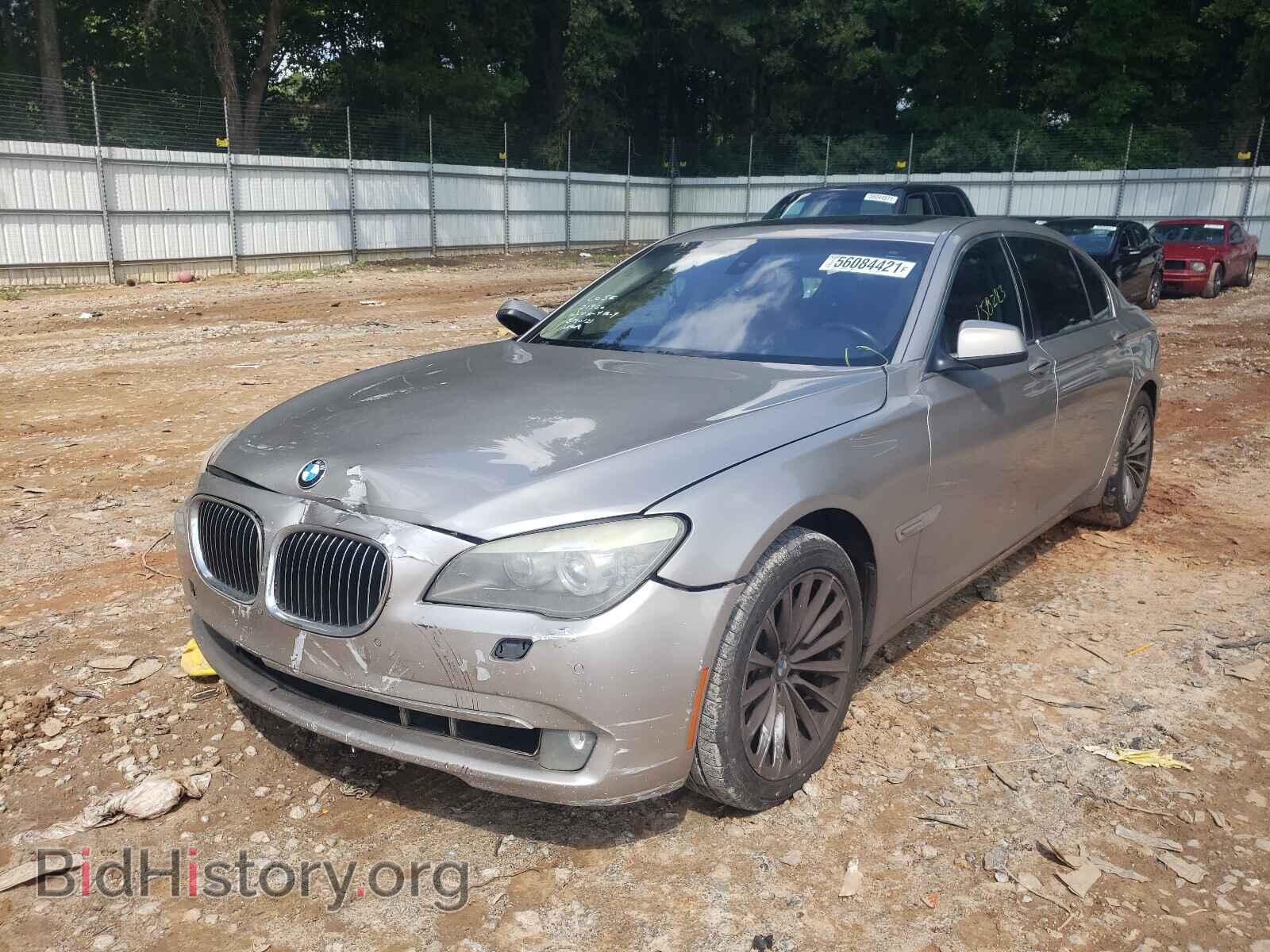 2011 BMW 7 SERIES - VIN: WBAKB4C59BC392556 - Фото 2
