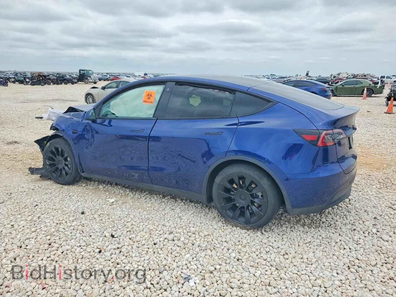 2023 TESLA MODEL Y - VIN: 7SAYGAEEXPF647190 - Photo 2