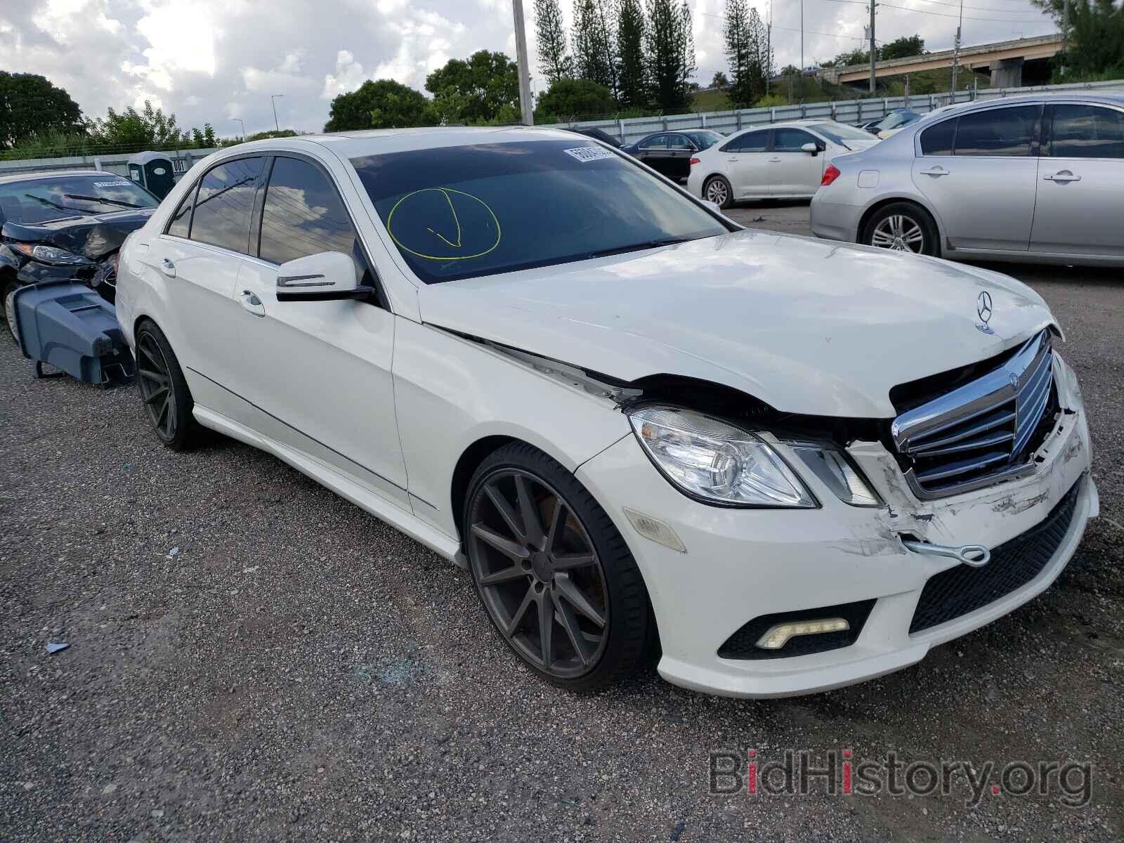 Фотография WDDHF5GBXBA466141 - MERCEDES-BENZ E-CLASS 2011