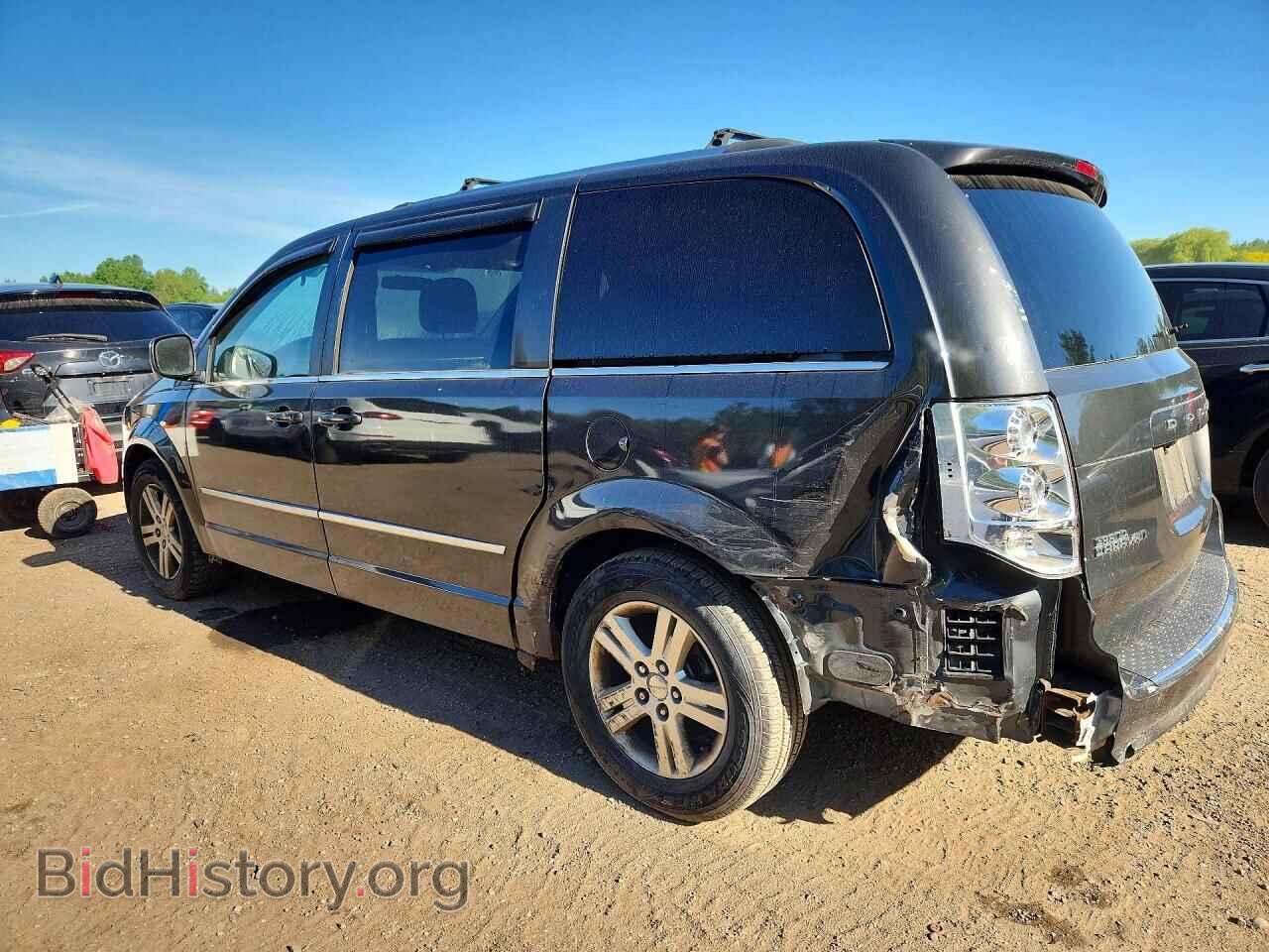 2011 DODGE CARAVAN - VIN: 2D4RN5DG3BR736911 - Photo 2