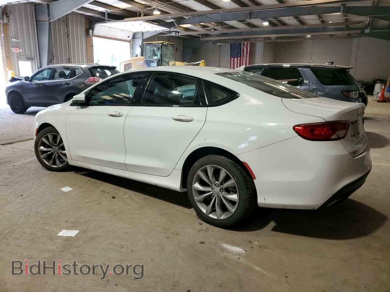 2016 CHRYSLER 200 - VIN: 1C3CCCBB0GN174348 - Фото 2