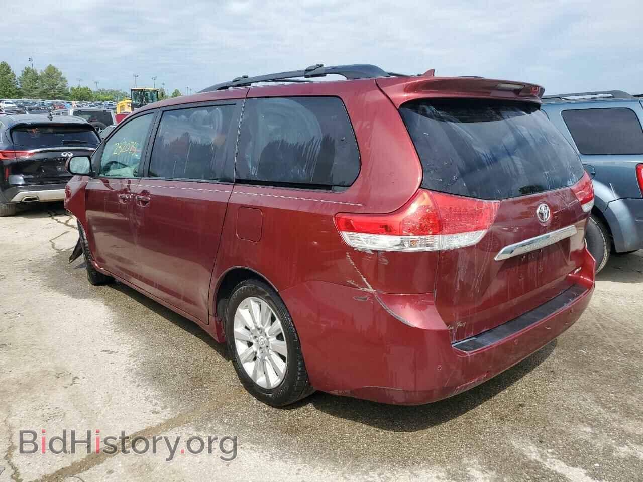 2011 TOYOTA All Models - VIN: 5TDYK3DC8BS007717 - Фото 2