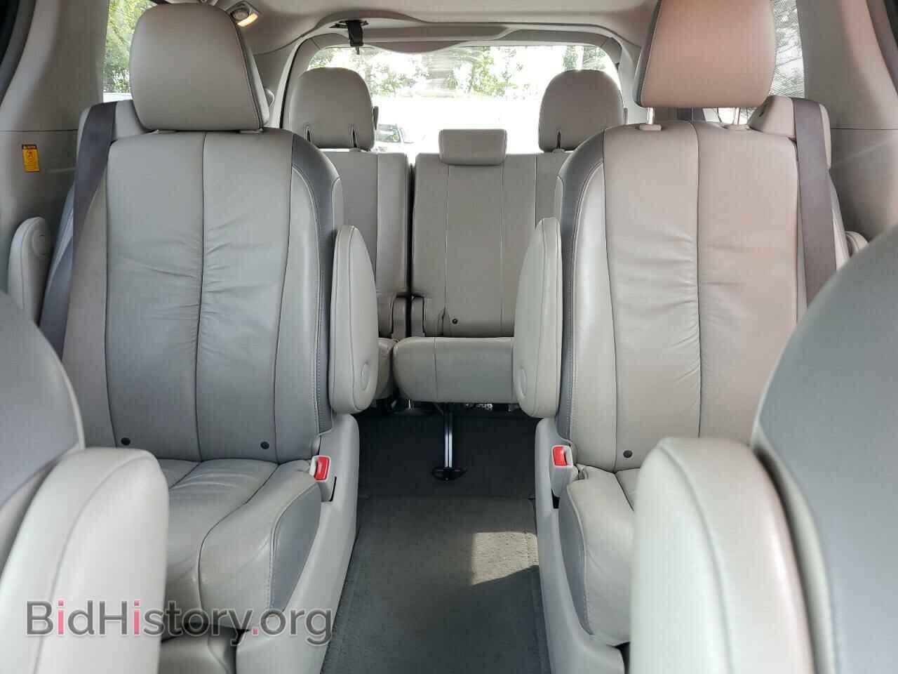 2011 TOYOTA All Models - VIN: 5TDYK3DC8BS007717 - Фото 10