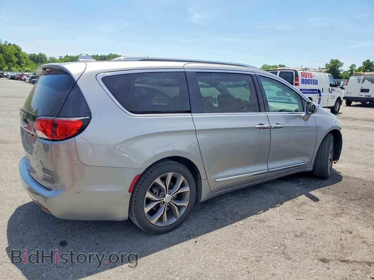 2017 CHRYSLER PACIFICA - VIN: 2C4RC1GG8HR762873 - Фото 3