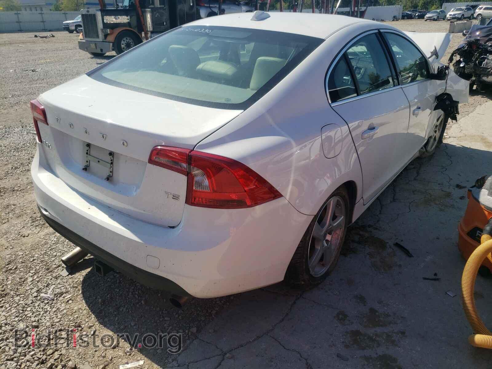 2012 VOLVO S60 - VIN: YV1622FS4C2120539 - Фото 4