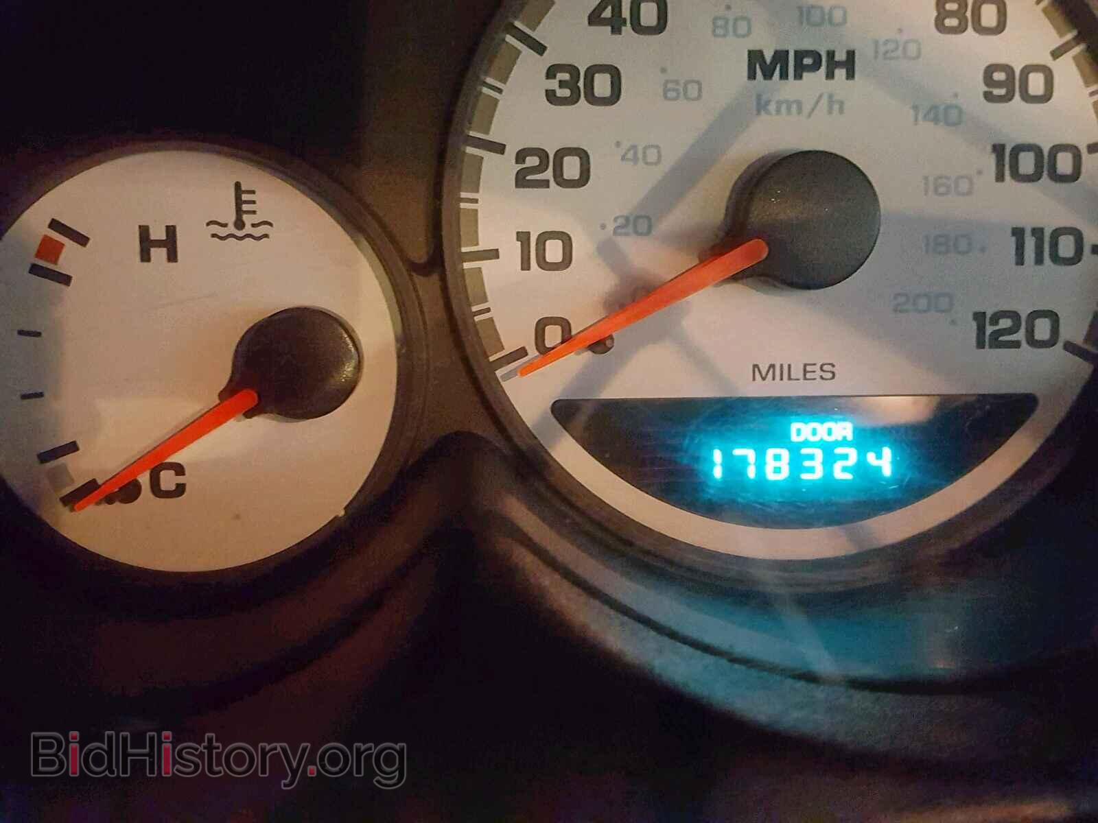 2004 DODGE NEON - VIN: 1B3ES56C84D571699 - Фото 8