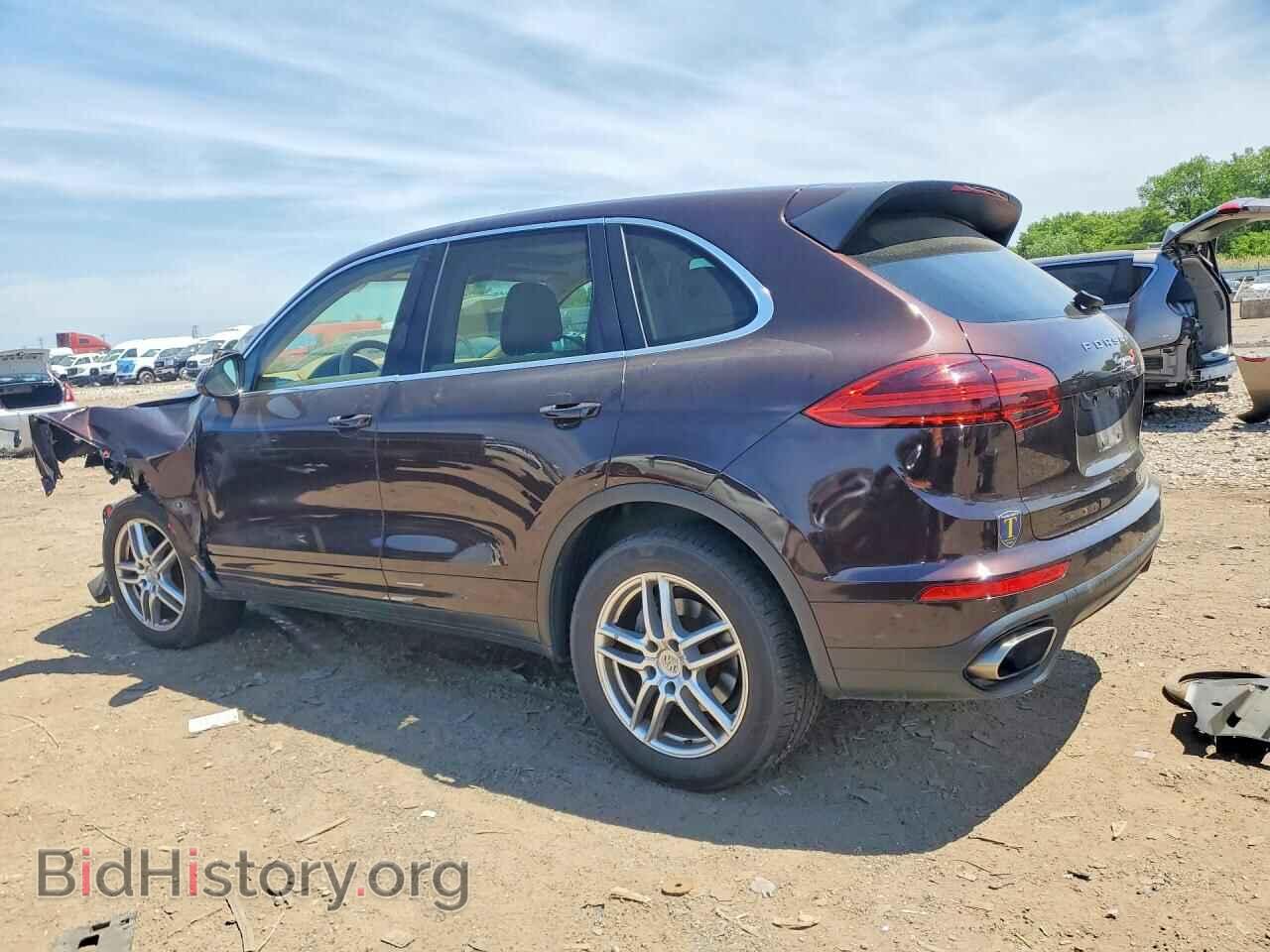 2016 PORSCHE CAYENNE - VIN: WP1AA2A28GLA01711 - Photo 2