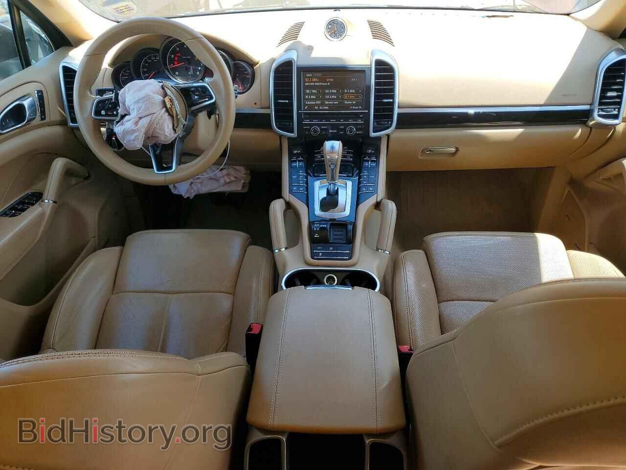 2016 PORSCHE CAYENNE - VIN: WP1AA2A28GLA01711 - Photo 8