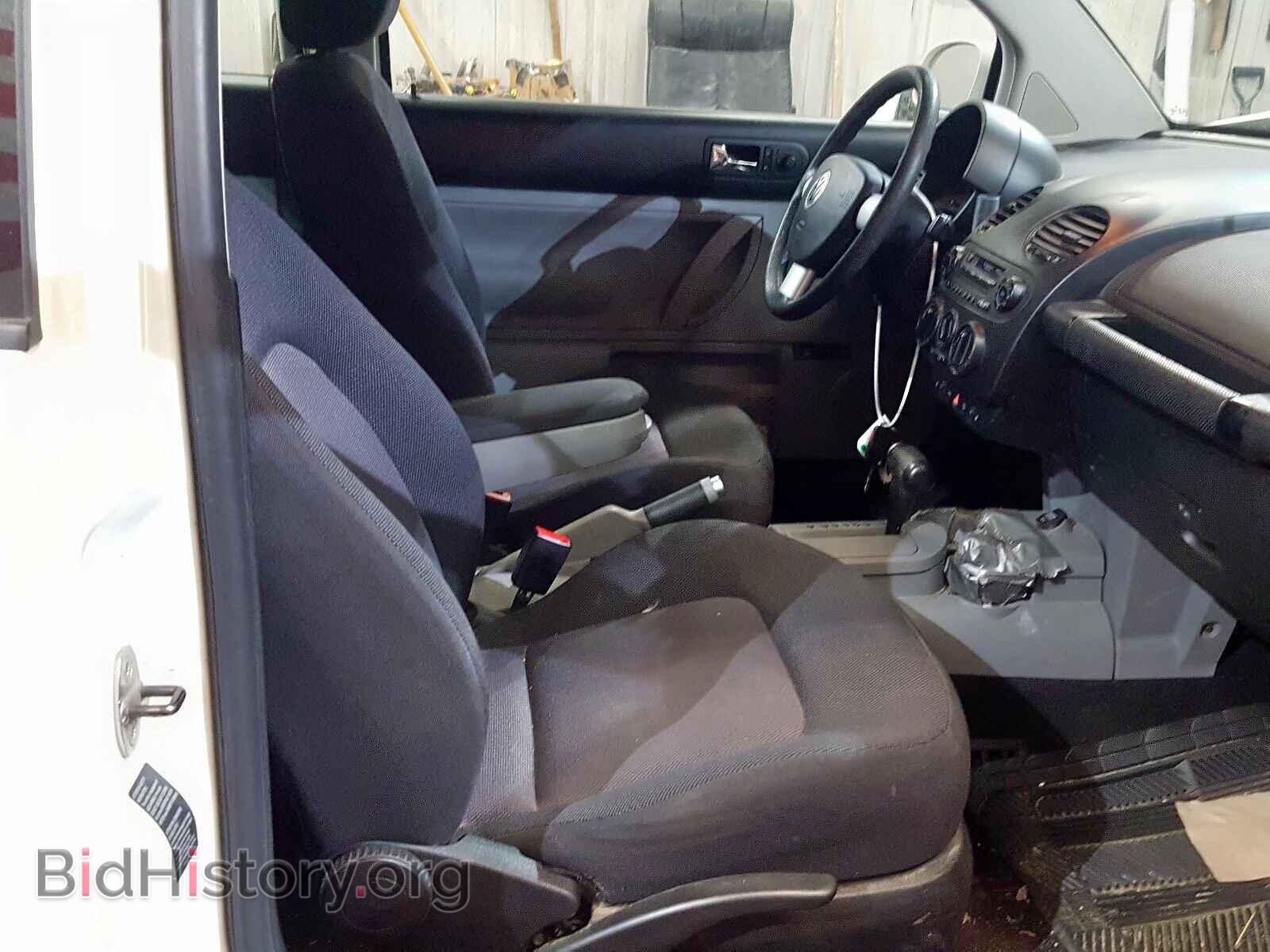 2003 VOLKSWAGEN BEETLE - VIN: 3VWCD21C93M403673 - Фото 5